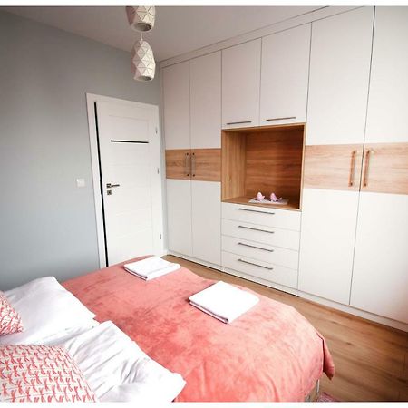 Color 24 Premium Apartment Stalowa Wola Luaran gambar