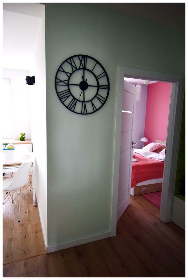 Color 24 Premium Apartment Stalowa Wola Luaran gambar