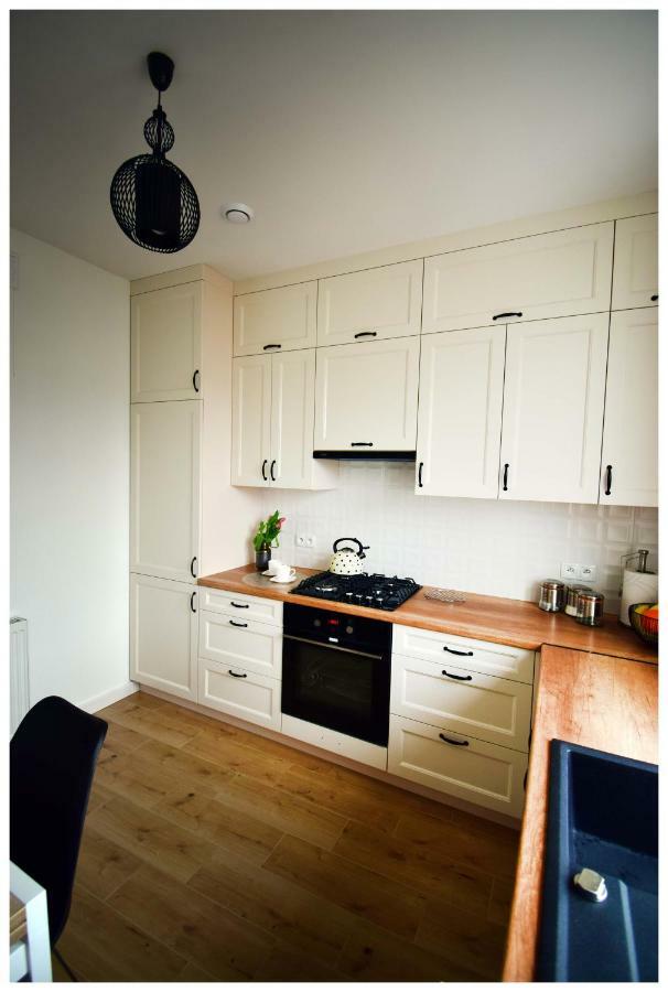 Color 24 Premium Apartment Stalowa Wola Luaran gambar