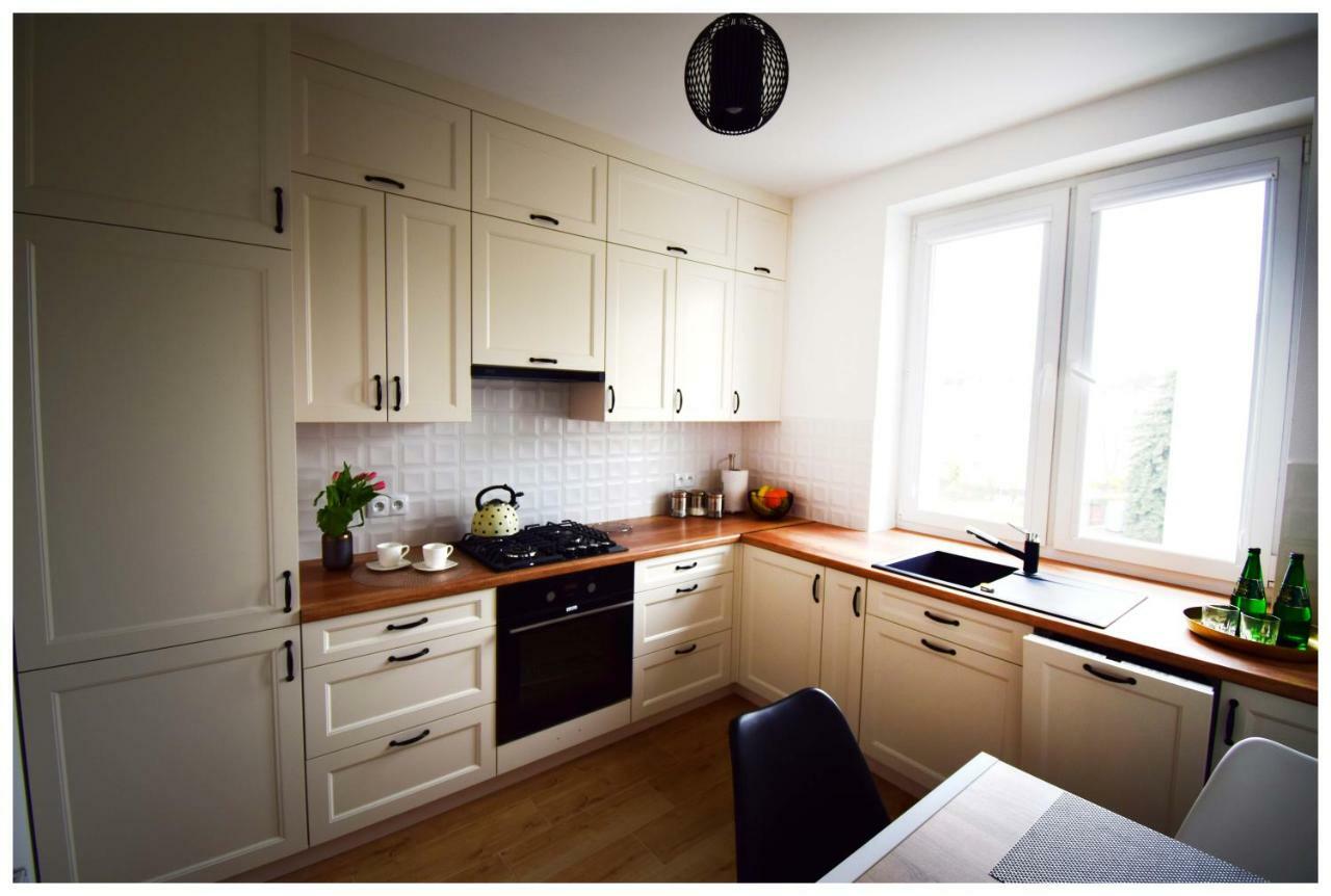 Color 24 Premium Apartment Stalowa Wola Luaran gambar
