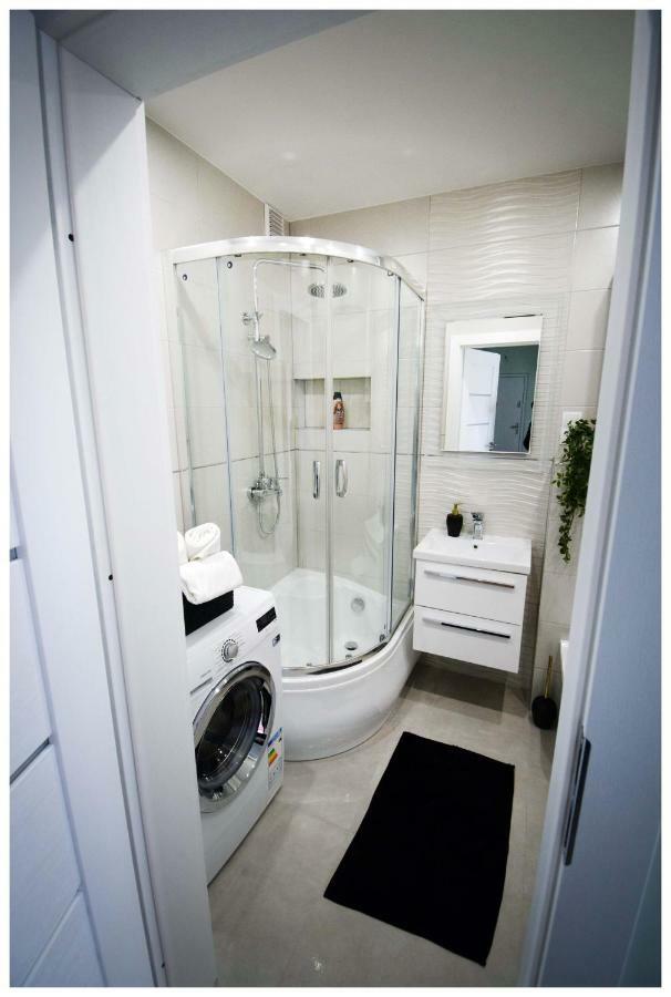 Color 24 Premium Apartment Stalowa Wola Luaran gambar